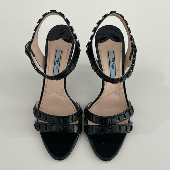 PRADA BLACK PATENT SANDALS SIZE IT 37.5 / US 7.5 - Picture 1 of 16